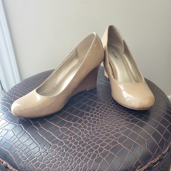 Dexter Nude Wedge Heels - Picture 1 of 3